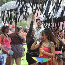 "O Agente Secreto" desfila pelo carnaval de BH - Alexandre Guzanshe/EM/D.A. Press