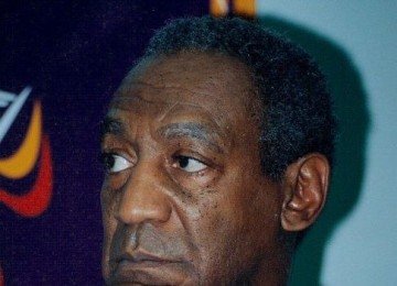 <p>Bill Cosby – Em 2018, o comediante foi condenado a 10 anos de prisão por pelo menos três acusações de assédio. Em 2021, a Suprema Corte da Pensilvânia anulou a sentença por alegar erros na validação das acusações pela promotoria.</p>
 -  (crédito: Flickr - 	John Mathew Smith & www.celebrity-photos.com)