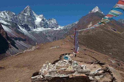 <p>O Nepal, conhecido como o Reino de Gorkha, tem uma história que remonta a 1768, quando o rei Prithvi Narayan Shah unificou os pequenos principados em um único reino.</p>
 -  (crédito: Vyacheslav Argenberg/Wikimedia Commons)