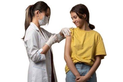 As doses estarão disponíveis nos 153 centros de saúde espalhados pelas nove regionais de BH -  (crédito: Freepik)