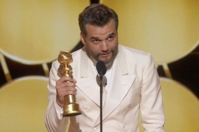 <p>Wagner Moura ganhou o Globo de Ouro, entre outros prêmios, e está concorrendo ao Oscar de Melhor Ator pelo papel em “O Agente Secreto”. O apoio público de Kirsten Dunst fortalece ainda mais a repercussão internacional do ator brasileiro.</p>
 -  (crédito: Reprodução/TV Globo)