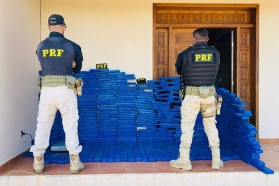 A droga foi adquirida em Mato Grosso do Sul e teria como destino Arapiraca (AL) -  (crédito: PRF/Reprodução)