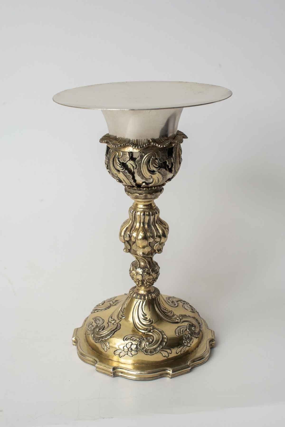 C&aacute;lice lit&uacute;rgico em estilo rococ&oacute; e lanterna usada em prociss&otilde;es integram o acervo do Museu da Inconfid&ecirc;ncia e podem ser vistos at&eacute; 29 de mar&ccedil;o