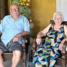 Casal que se conheceu na igreja chega aos 100 anos e mantém união há 78 - Redes sociais
