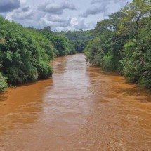 Bombeiros buscam por jovem em rio em Congonhas - CBMMG