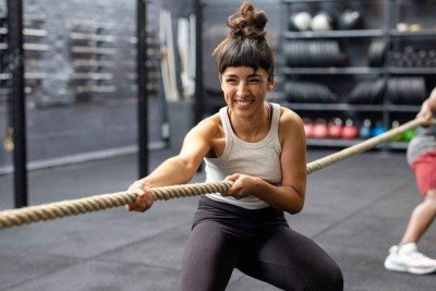 Maddie corre, mas também gosta de ioga, tênis e pratica triatlo -  (crédito: Maddie Albon)