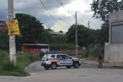 Corpo foi encontrado próximo do final da linha metropolitana de ônibus 1140 -  (crédito: Reprodução/Instagram Ibiritexas)