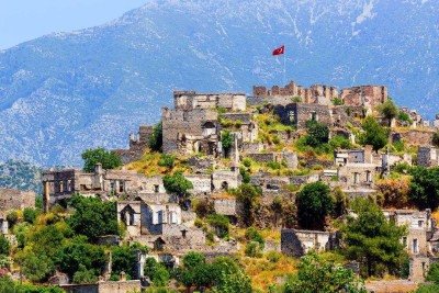 <p>O mundo tem cidades que chamam atenção pela falta de população, o abandono, os espaços vazios. São lugares que já tiveram movimento, mas, por força das circunstâncias, perderam todos os habitantes.</p>
 -  (crédito: divulgação PlanetHotels )