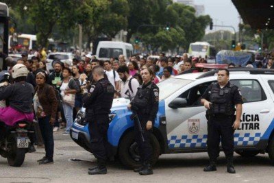 Na saída de Castro, orçamento da segurança do RJ tem queda inédita em seu governo -  (crédito: Platobr Economia)