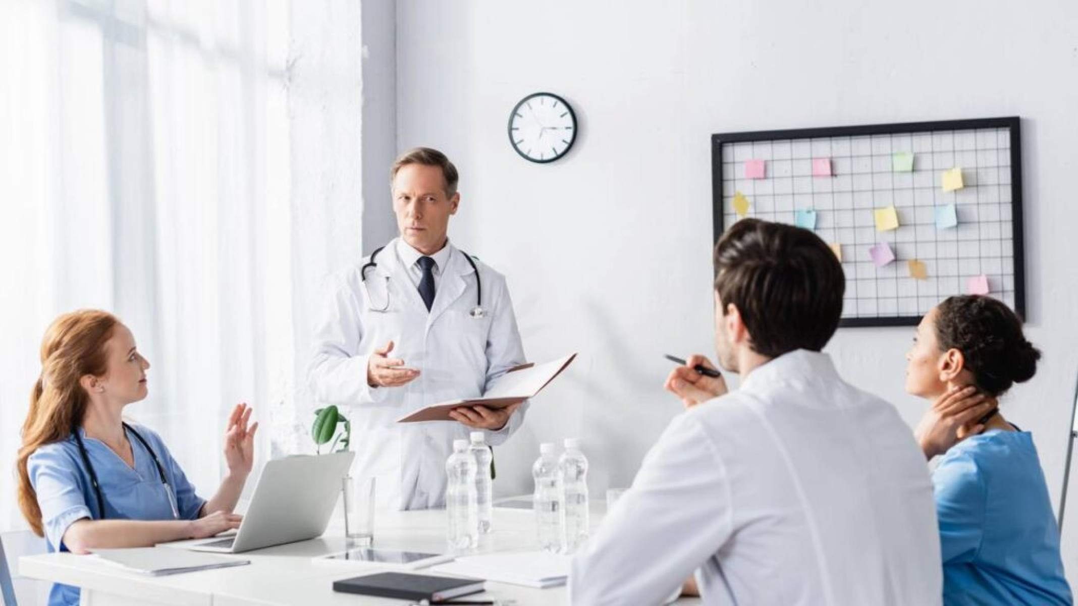 SUS vs. saúde francesa: diferenças, desafios e pontos fortes - Portal Giro 10