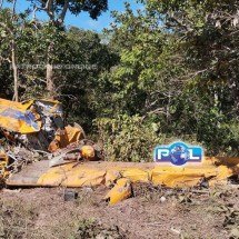 Piloto escapa da morte em queda de avião agrícola próximo à Vazante (MG)  - CBMMG