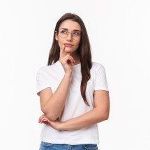 Certo ou errado: de quem é a voz que julga suas escolhas? - Freepik