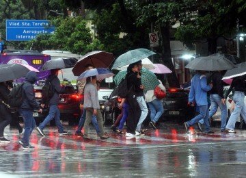 396 municípios de Minas estão sob alerta de chuva nesta terça-feira (27/1) -  (crédito:  Jair Amaral/EM/D.A Press)