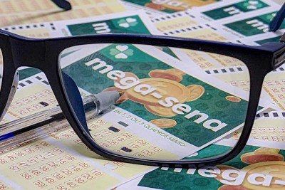 Mega-Sena 2968 acumulou e vai a R$ 144 milh&otilde;es  -  (crédito: Rafa Neddermeyer/ Ag&ecirc;ncia Brasil)