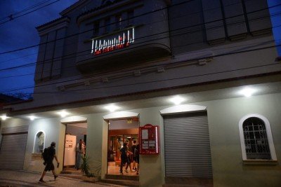 Nesta ter&ccedil;a-feira (27/1), Cine Santa Tereza exibiu o filme "Duna: Parte Dois" (2024), de Denis Villeneuve; no longa, o espa&ccedil;o &eacute; pano de fundo para batalhas &eacute;picas e dilemas atuais, como conflitos pol&iacute;ticos, preocupa&ccedil;&otilde;es ecol&oacute;gicas e quest&otilde;es m&iacute;sticas, em uma narrativa centrada na jornada do her&oacute;i -  (crédito: T&uacute;lio Santos/EM/D.A.Press)