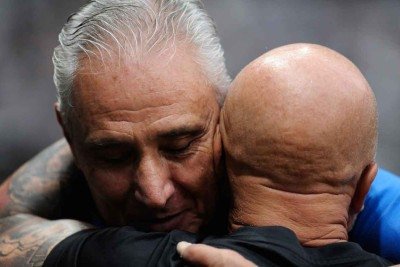 Os técnicos Tite (E) e Jorge Sampaoli iniciam o Brasileiro no comando de Cruzeiro e Atlético, respectivamente -  (crédito: Alexandre Guzanshe/EM/D.A. Press)