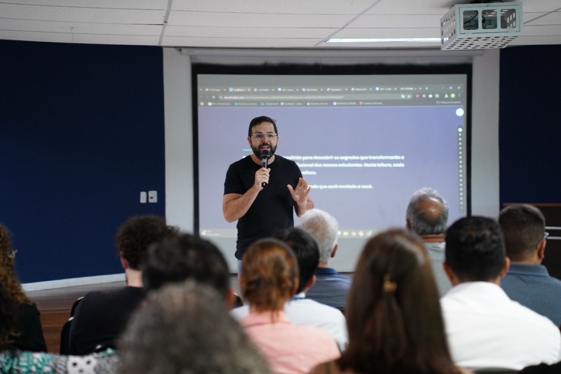 UniFECAF sedia sessão solene da Câmara de Taboão da Serra - DINO