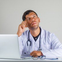 A decisão de não operar como ato médico de alta complexidade - Freepik