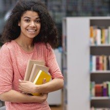 Sabará reabre inscrições para vagas remanescentes da EJA - Imagem: Freepik/ReproduÃ§Ã£o