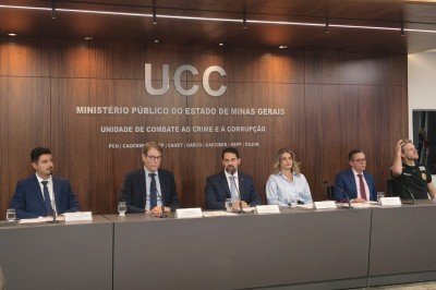 Força-tarefa alerta população para não cair no golpe do IPVA  -  (crédito: Izabella Caixeta/EM/D.A Press)