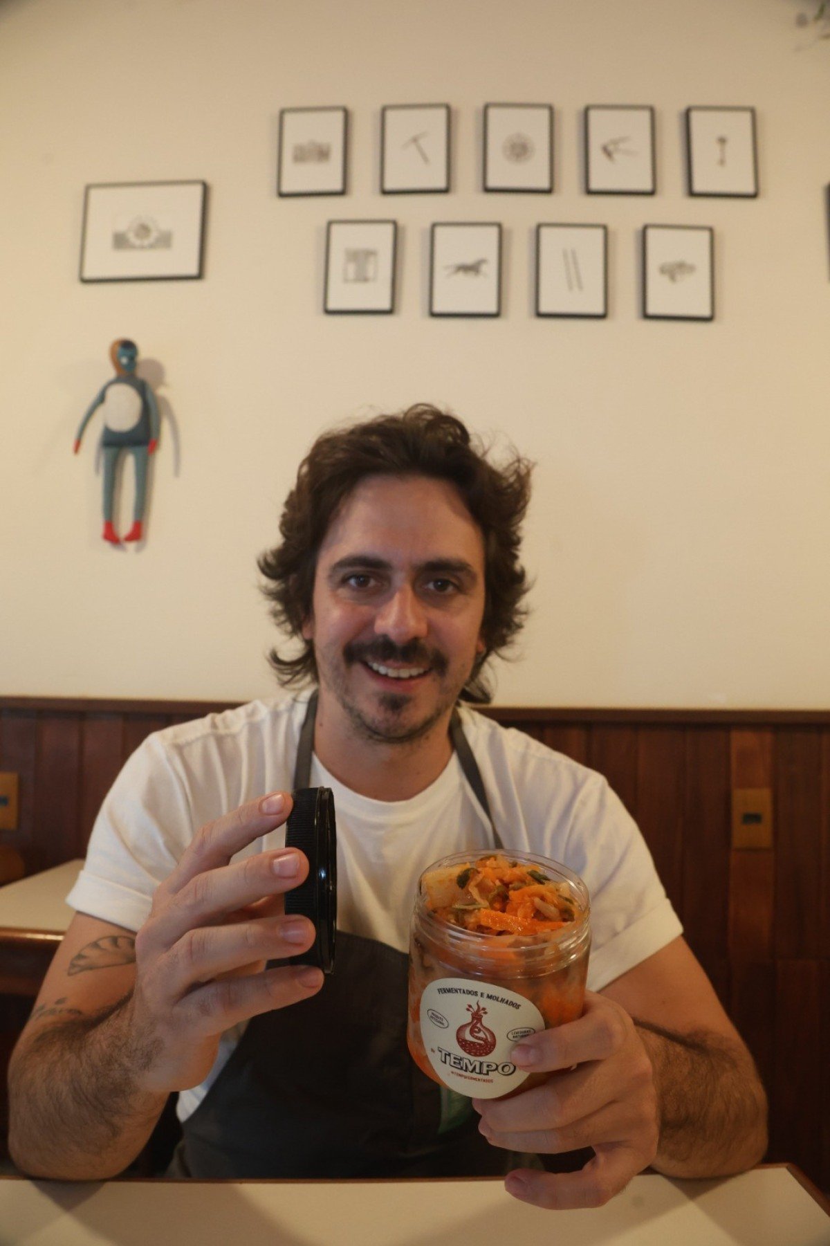 O chef Pedro Cunha produz a receita para v&aacute;rios restaurantes, incluindo o seu, Fuga