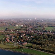 Esqueleto que reúne ossos de sete pessoas causa espanto na Bélgica - reprodução/youtube