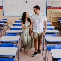 Casal volta à escola onde se conheceu para ensaio de pré-casamento - Avelã Fotografia
