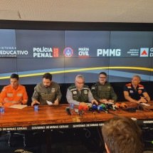 Vale é multada em R$ 1,7 milhão pelos transbordamentos de minas - Jair Amaral/EM/D;A Press