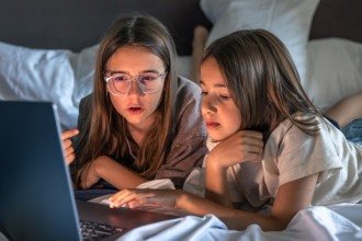 4 presentes para ensinar educação financeira a adolescentes