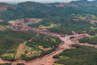 Ex-presidente da Vale volta a ser réu em ações pelo desastre de Brumadinho