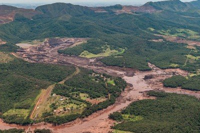 Rompimento de barragem da Mina C&oacute;rrego do Feij&atilde;o resultou em 270 mortes &ndash; a Associa&ccedil;&atilde;o dos Familiares de V&iacute;timas e Atingidos (Avabrum) considera que o n&uacute;mero de v&iacute;timas foi de 272, j&aacute; que duas das mulheres que morreram estavam gr&aacute;vidas -  (crédito: Ibama Brasil )