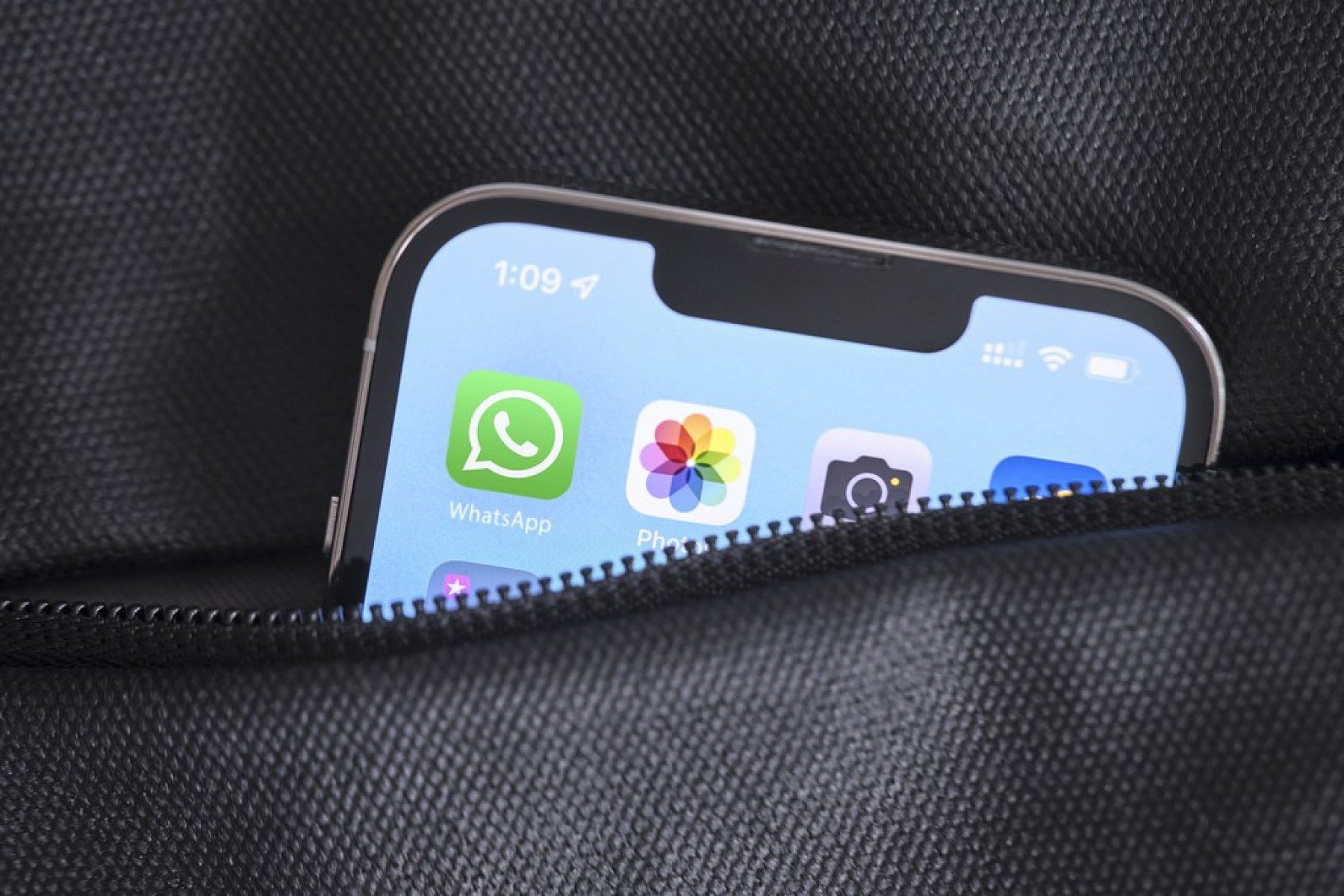 Empresas enfrentam regras mais rígidas no WhatsApp; compliance vira prioridade - DINO