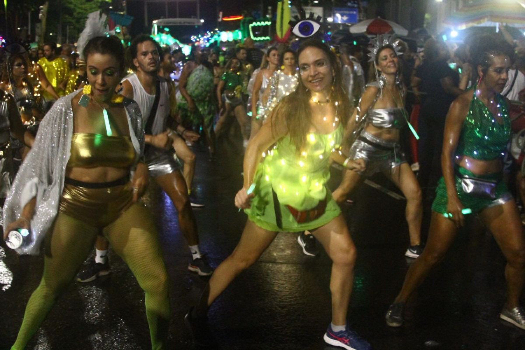 O groove de Tim Maia e Jorge Ben Jor atrai um p&uacute;blico diverso para dan&ccedil;ar ao som de soul, funk e ritmos brasileiros