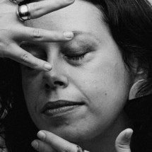 Coerção física (e afetiva) em 'Abafada', de Marcela Fassy - stephenn_photography/ instagram.com