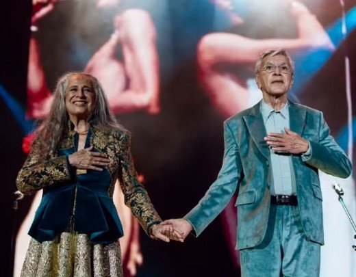 <p>Caetano Veloso e Maria Bethânia estão entre os indicados ao Grammy 2026 na categoria Melhor Álbum de Música Global com Caetano e Bethânia Ao Vivo, registro de uma turnê histórica que reuniu os irmãos após décadas.</p>
 -  (crédito:  Divulgação)