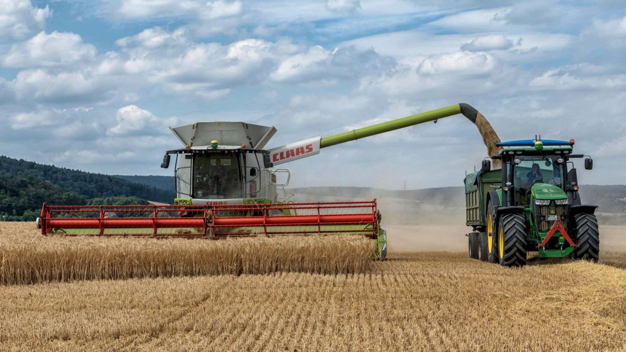 Empresas e produtores ampliam uso do consórcio de pesados - DINO