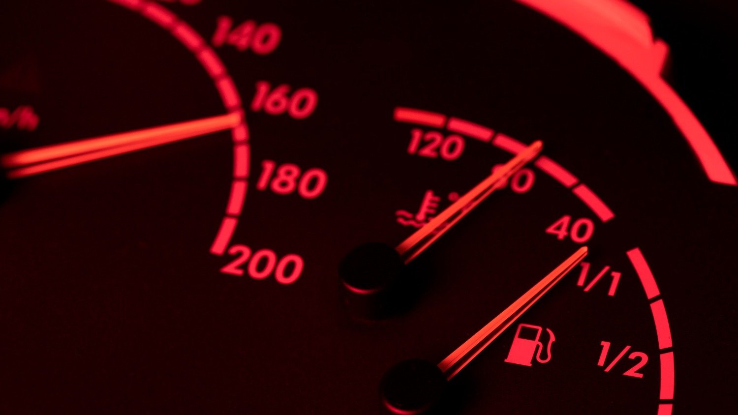 Multas de trânsito: 5 infrações comuns que podem pesar no seu bolso - Freepik