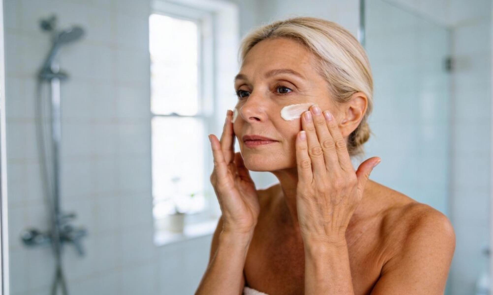 Você está cuidando errado da pele madura? Aprenda a rotina correta, simples e sem exageros - Tupi