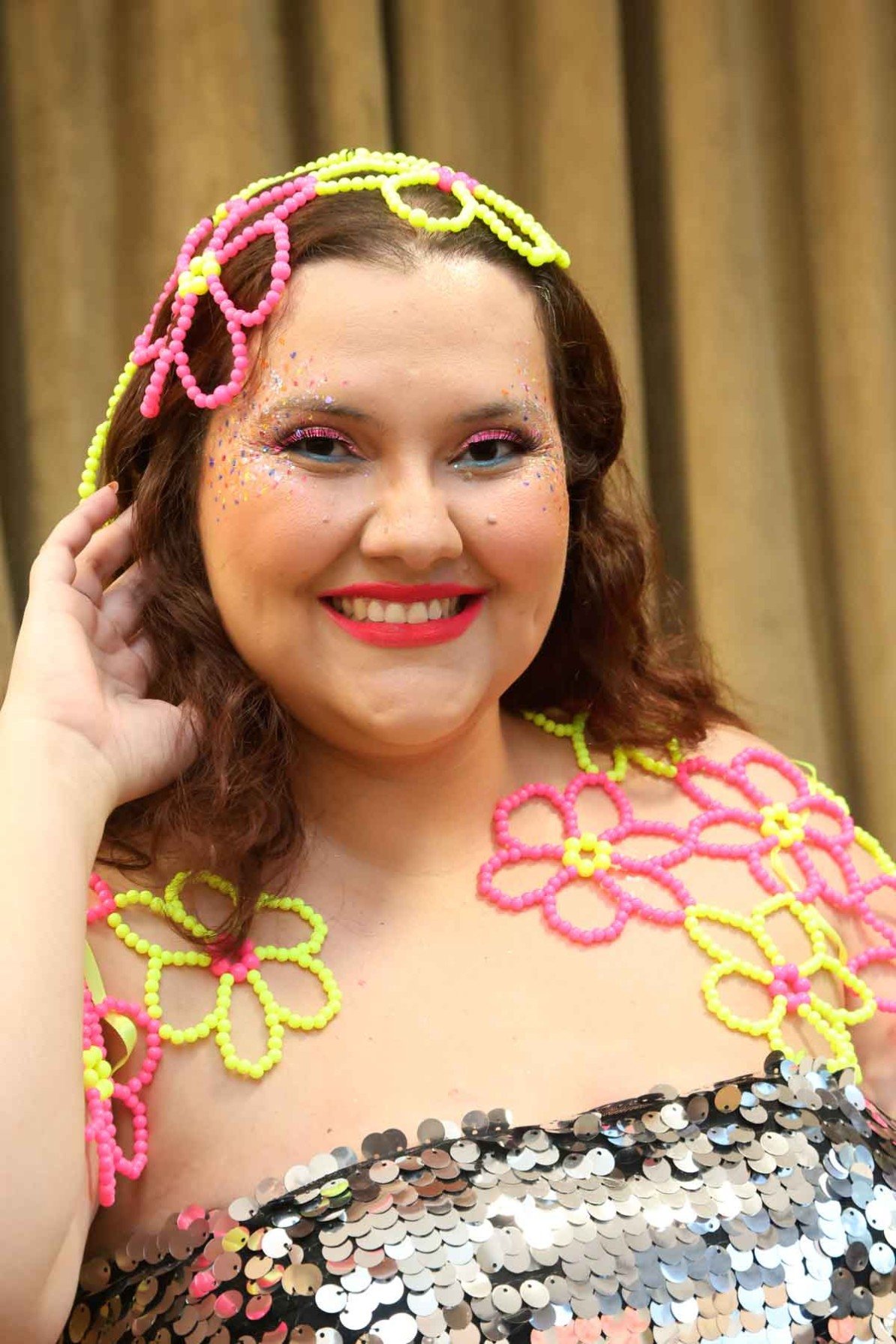 A ideia &eacute; transformar o rosto em uma extens&atilde;o da fantasia