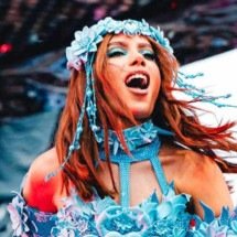 Homem filmado agredindo mulher é afastado dos Ensaios da Anitta - Redes sociais