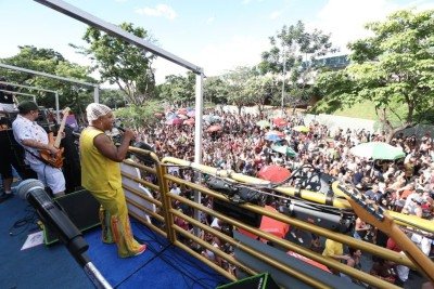 Sagrada Profana reuniu foliões no Santa Inês neste sábado (31/1) -  (crédito: Marcos Vieira/EM/DA. Press)