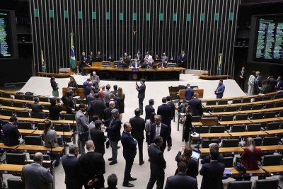 Plenário da Câmara deve ser marcado pela polarização até as eleições de outubro deste ano -  (crédito: Kayo Magalhães/Câmara dos Deputados)