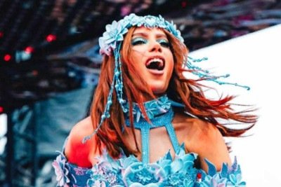 Equipe do Ensaios da Anitta desligou terceirizado filmado agredindo mulher em show -  (crédito: Redes sociais)