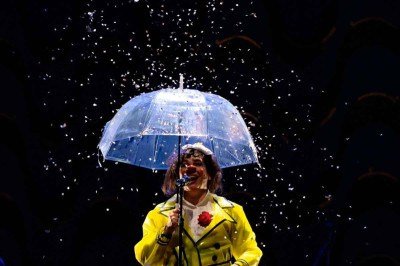 Integrante do grupo Maria Cutia, Mariana Arruda apresenta o solo na programação da 51ª Campanha de Popularização Teatro e Dança -  (crédito: Alessandra Torres/Divulgação)