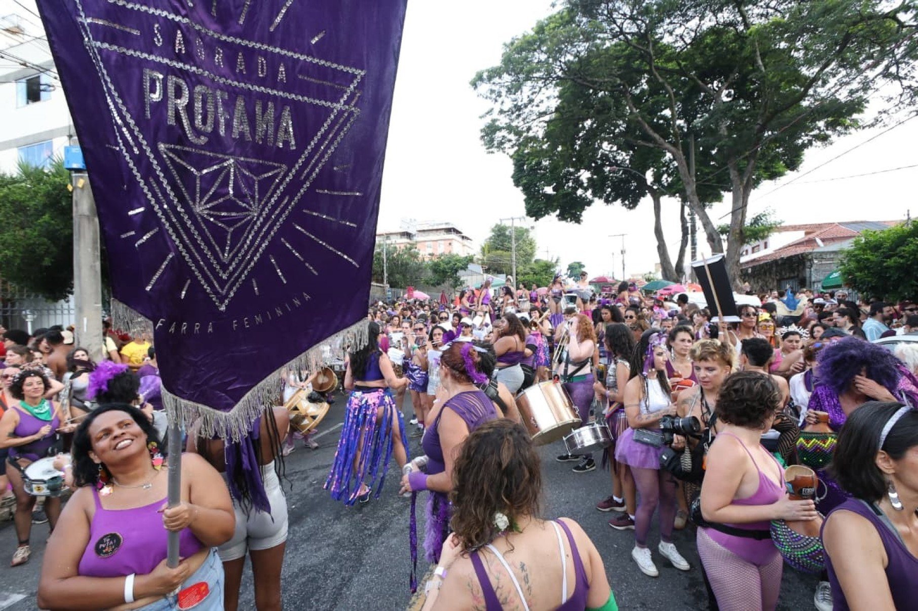 Sagrada Profana reuniu foliões no Santa Inês neste sábado (31/1)