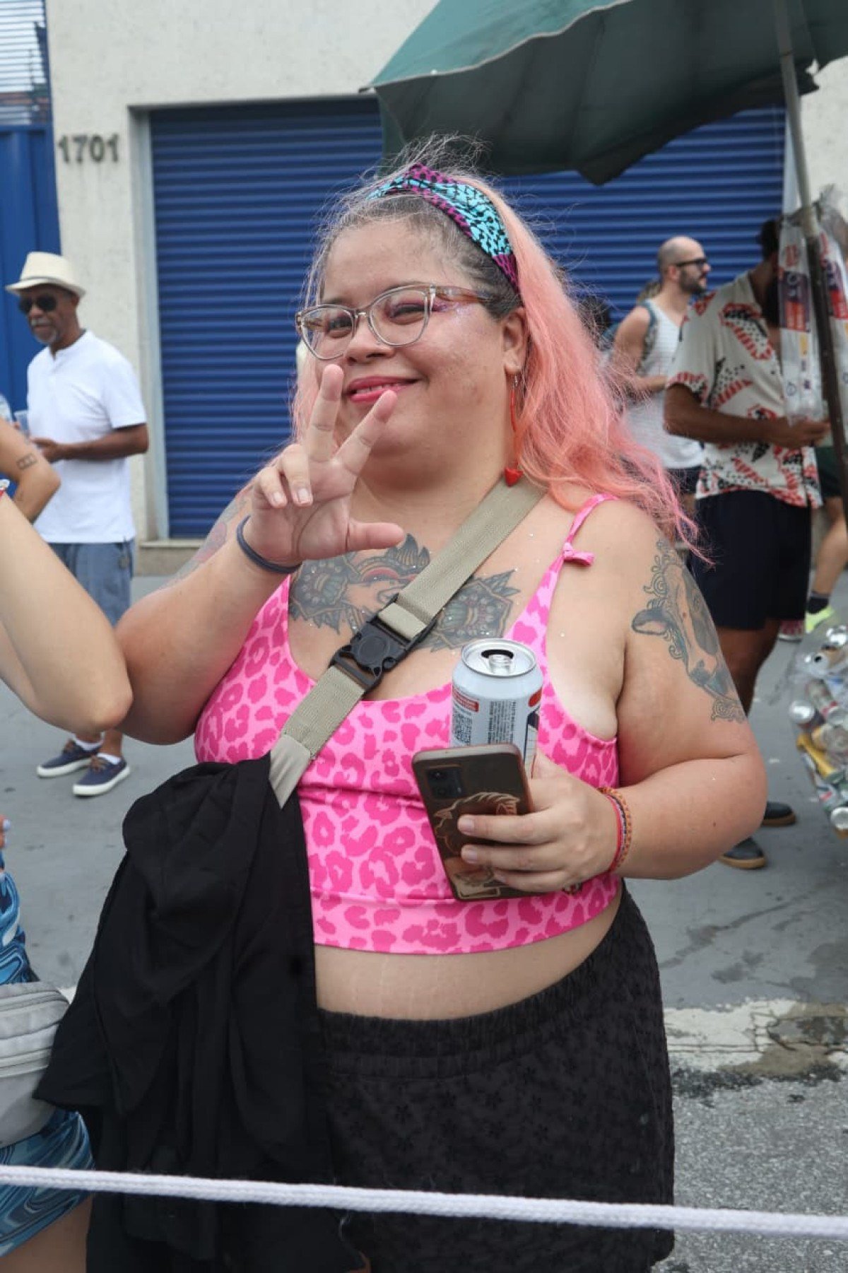 O bloco animou os foliões na Avenida Américo Vespúcio, no Bairro Nova Esperança, Região Noroeste de BH