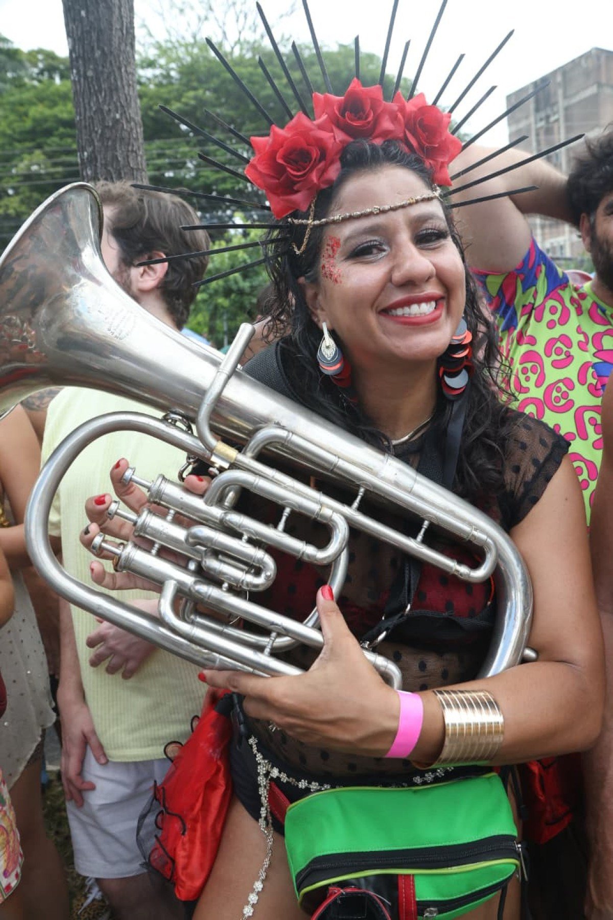 O bloco animou os foliões na Avenida Américo Vespúcio, no Bairro Nova Esperança, Região Noroeste de BH