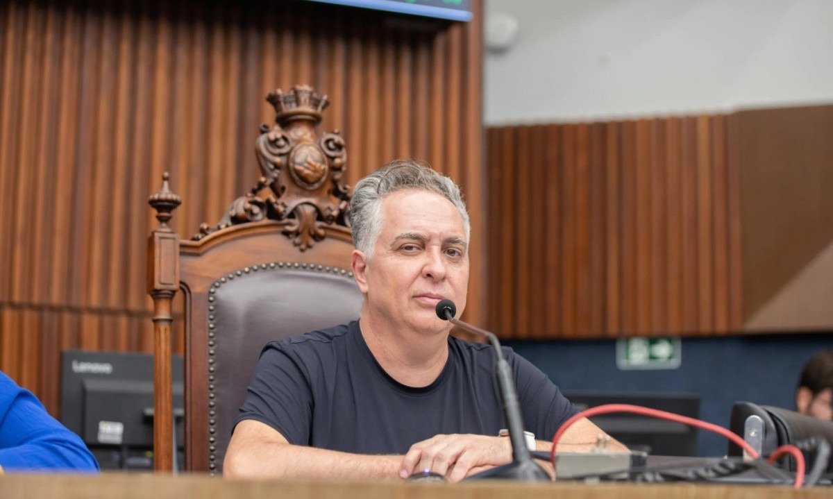 Prefeito de BH, Alvaro Damião (União Brasil) -  (crédito: CMBH/REPRODUÇÃO)