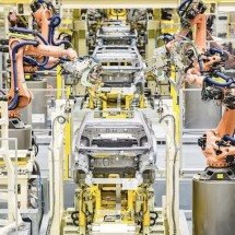 Fábrica chinesa produz um carro a cada 53 segundos usando I.A. - Divulgac?a?o