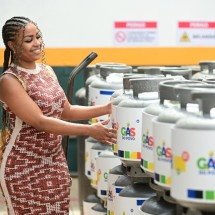 Câmara aprova Gás do Povo, programa que troca vale por botijões - Leandro Couri/EM/D.A.Press